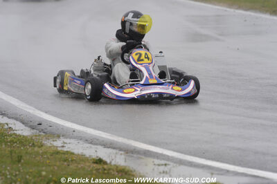 12/04/2009 : 1ère manche du Championnat Sud et 1ère manche du Championnat Régional Languedoc-Roussillon à Lavelanet (photos Patrick Lascombes) 2009 — karting