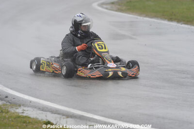 12/04/2009 : 1ère manche du Championnat Sud et 1ère manche du Championnat Régional Languedoc-Roussillon à Lavelanet (photos Patrick Lascombes) 2009 — karting