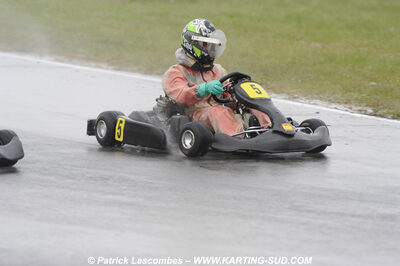 12/04/2009 : 1ère manche du Championnat Sud et 1ère manche du Championnat Régional Languedoc-Roussillon à Lavelanet (photos Patrick Lascombes) 2009 — karting