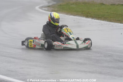 12/04/2009 : 1ère manche du Championnat Sud et 1ère manche du Championnat Régional Languedoc-Roussillon à Lavelanet (photos Patrick Lascombes) 2009 — karting