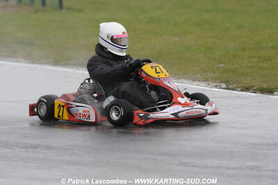 12/04/2009 : 1ère manche du Championnat Sud et 1ère manche du Championnat Régional Languedoc-Roussillon à Lavelanet (photos Patrick Lascombes) 2009 — karting