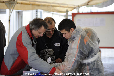 12/04/2009 : 1ère manche du Championnat Sud et 1ère manche du Championnat Régional Languedoc-Roussillon à Lavelanet (photos Patrick Lascombes) 2009 — karting