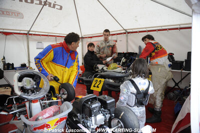 12/04/2009 : 1ère manche du Championnat Sud et 1ère manche du Championnat Régional Languedoc-Roussillon à Lavelanet (photos Patrick Lascombes) 2009 — karting