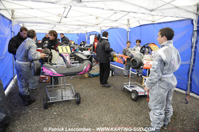12/04/2009 : 1ère manche du Championnat Sud et 1ère manche du Championnat Régional Languedoc-Roussillon à Lavelanet (photos Patrick Lascombes) 2009 — karting