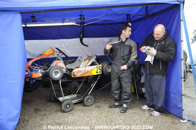 12/04/2009 : 1ère manche du Championnat Sud et 1ère manche du Championnat Régional Languedoc-Roussillon à Lavelanet (photos Patrick Lascombes) 2009 — karting