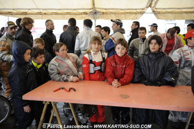 12/04/2009 : 1ère manche du Championnat Sud et 1ère manche du Championnat Régional Languedoc-Roussillon à Lavelanet (photos Patrick Lascombes) 2009 — karting