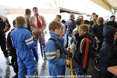 12/04/2009 : 1ère manche du Championnat Sud et 1ère manche du Championnat Régional Languedoc-Roussillon à Lavelanet (photos Patrick Lascombes) 2009 — karting