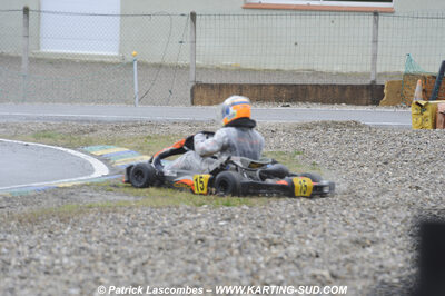 12/04/2009 : 1ère manche du Championnat Sud et 1ère manche du Championnat Régional Languedoc-Roussillon à Lavelanet (photos Patrick Lascombes) 2009 — karting