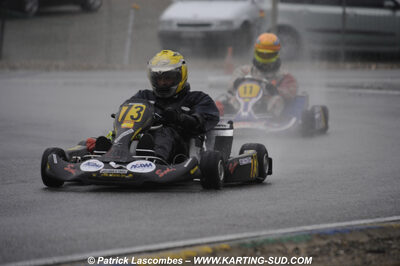12/04/2009 : 1ère manche du Championnat Sud et 1ère manche du Championnat Régional Languedoc-Roussillon à Lavelanet (photos Patrick Lascombes) 2009 — karting