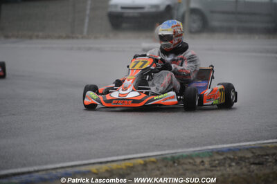 12/04/2009 : 1ère manche du Championnat Sud et 1ère manche du Championnat Régional Languedoc-Roussillon à Lavelanet (photos Patrick Lascombes) 2009 — karting