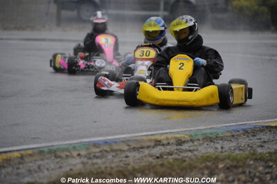 12/04/2009 : 1ère manche du Championnat Sud et 1ère manche du Championnat Régional Languedoc-Roussillon à Lavelanet (photos Patrick Lascombes) 2009 — karting