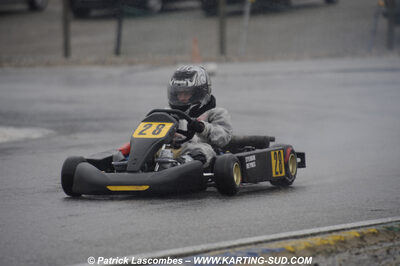 12/04/2009 : 1ère manche du Championnat Sud et 1ère manche du Championnat Régional Languedoc-Roussillon à Lavelanet (photos Patrick Lascombes) 2009 — karting