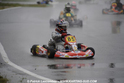 12/04/2009 : 1ère manche du Championnat Sud et 1ère manche du Championnat Régional Languedoc-Roussillon à Lavelanet (photos Patrick Lascombes) 2009 — karting