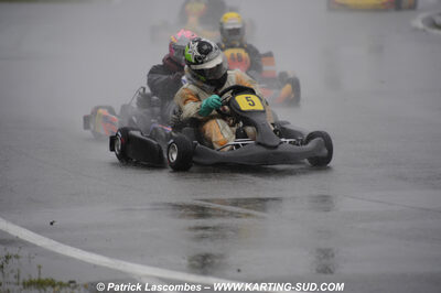12/04/2009 : 1ère manche du Championnat Sud et 1ère manche du Championnat Régional Languedoc-Roussillon à Lavelanet (photos Patrick Lascombes) 2009 — karting