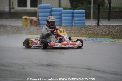 12/04/2009 : 1ère manche du Championnat Sud et 1ère manche du Championnat Régional Languedoc-Roussillon à Lavelanet (photos Patrick Lascombes) 2009 — karting
