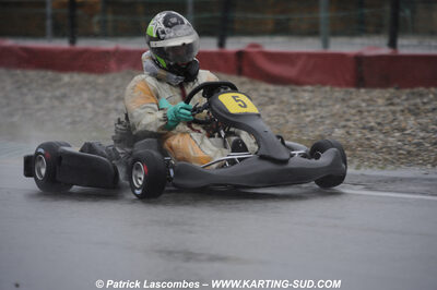 12/04/2009 : 1ère manche du Championnat Sud et 1ère manche du Championnat Régional Languedoc-Roussillon à Lavelanet (photos Patrick Lascombes) 2009 — karting