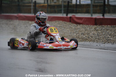 12/04/2009 : 1ère manche du Championnat Sud et 1ère manche du Championnat Régional Languedoc-Roussillon à Lavelanet (photos Patrick Lascombes) 2009 — karting