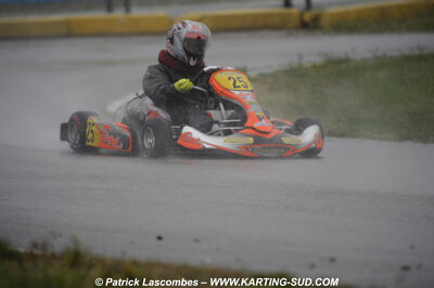 12/04/2009 : 1ère manche du Championnat Sud et 1ère manche du Championnat Régional Languedoc-Roussillon à Lavelanet (photos Patrick Lascombes) 2009 — karting