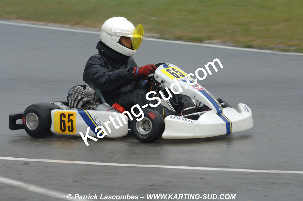 12/04/2009 : 1ère manche du Championnat Sud et 1ère manche du Championnat Régional Languedoc-Roussillon à Lavelanet (photos Patrick Lascombes) 2009 — karting