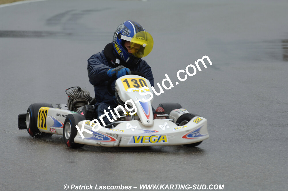 12/04/2009 : 1ère manche du Championnat Sud et 1ère manche du Championnat Régional Languedoc-Roussillon à Lavelanet (photos Patrick Lascombes) 2009 — karting