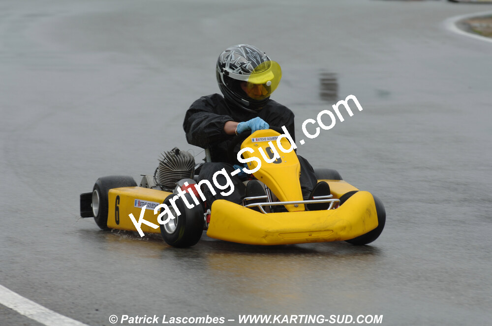 12/04/2009 : 1ère manche du Championnat Sud et 1ère manche du Championnat Régional Languedoc-Roussillon à Lavelanet (photos Patrick Lascombes) 2009 — karting