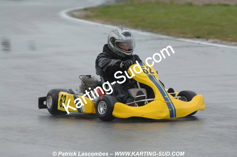12/04/2009 : 1ère manche du Championnat Sud et 1ère manche du Championnat Régional Languedoc-Roussillon à Lavelanet (photos Patrick Lascombes) 2009 — karting