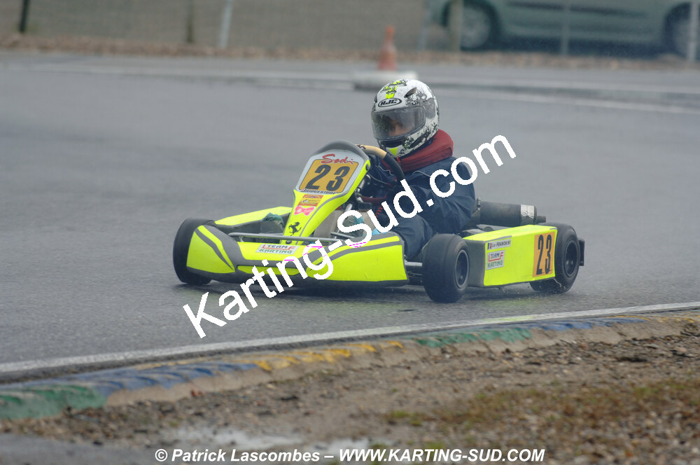 12/04/2009 : 1ère manche du Championnat Sud et 1ère manche du Championnat Régional Languedoc-Roussillon à Lavelanet (photos Patrick Lascombes) 2009 — karting
