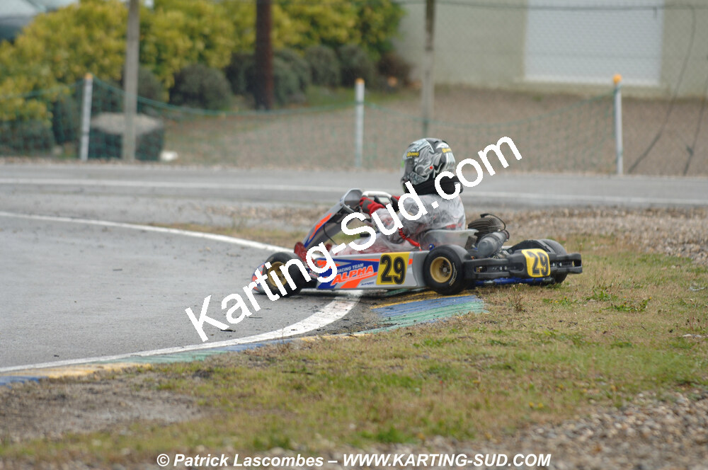12/04/2009 : 1ère manche du Championnat Sud et 1ère manche du Championnat Régional Languedoc-Roussillon à Lavelanet (photos Patrick Lascombes) 2009 — karting