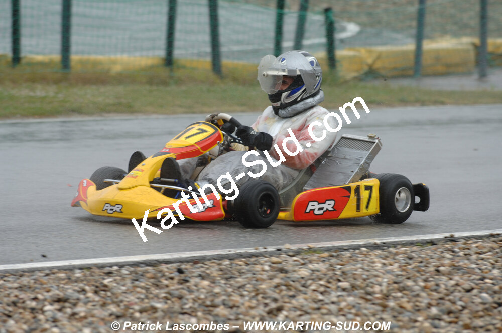 12/04/2009 : 1ère manche du Championnat Sud et 1ère manche du Championnat Régional Languedoc-Roussillon à Lavelanet (photos Patrick Lascombes) 2009 — karting