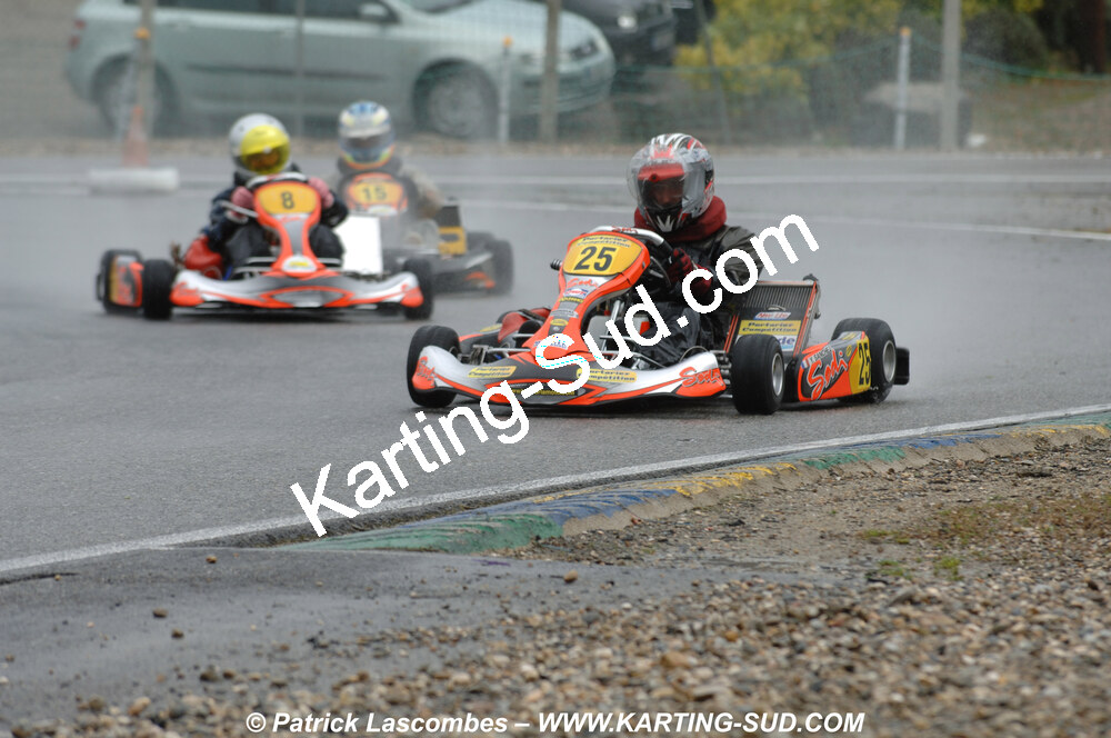 12/04/2009 : 1ère manche du Championnat Sud et 1ère manche du Championnat Régional Languedoc-Roussillon à Lavelanet (photos Patrick Lascombes) 2009 — karting
