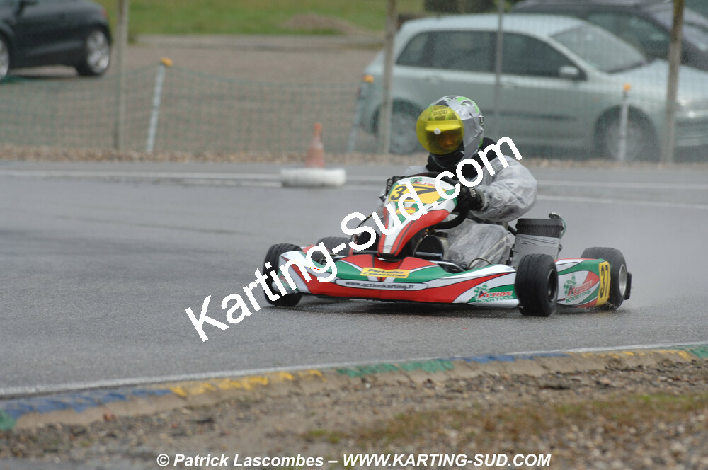 12/04/2009 : 1ère manche du Championnat Sud et 1ère manche du Championnat Régional Languedoc-Roussillon à Lavelanet (photos Patrick Lascombes) 2009 — karting
