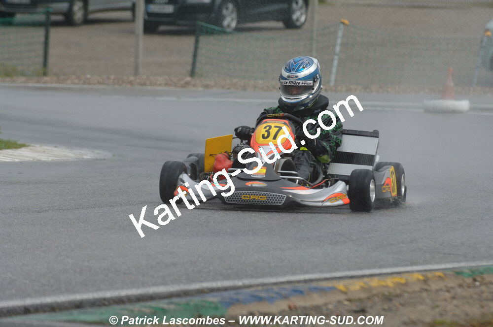 12/04/2009 : 1ère manche du Championnat Sud et 1ère manche du Championnat Régional Languedoc-Roussillon à Lavelanet (photos Patrick Lascombes) 2009 — karting