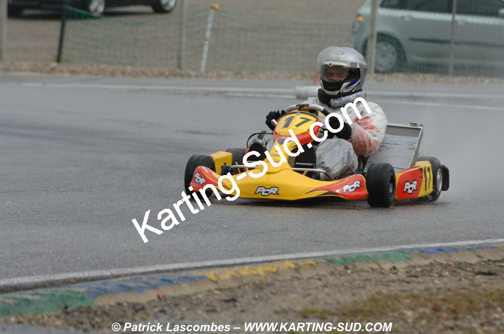 12/04/2009 : 1ère manche du Championnat Sud et 1ère manche du Championnat Régional Languedoc-Roussillon à Lavelanet (photos Patrick Lascombes) 2009 — karting