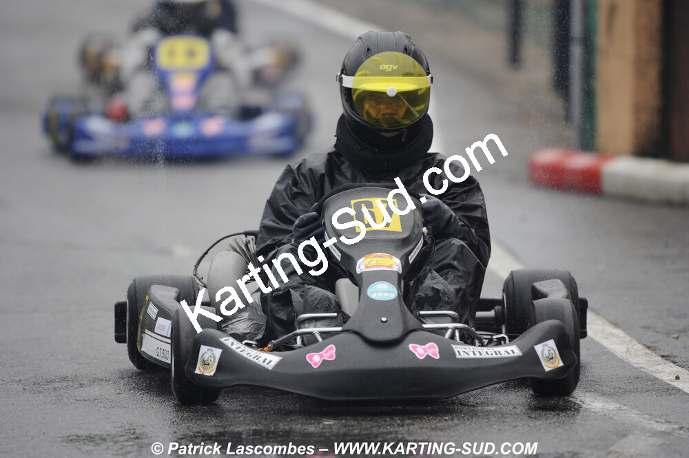 12/04/2009 : 1ère manche du Championnat Sud et 1ère manche du Championnat Régional Languedoc-Roussillon à Lavelanet (photos Patrick Lascombes) 2009 — karting