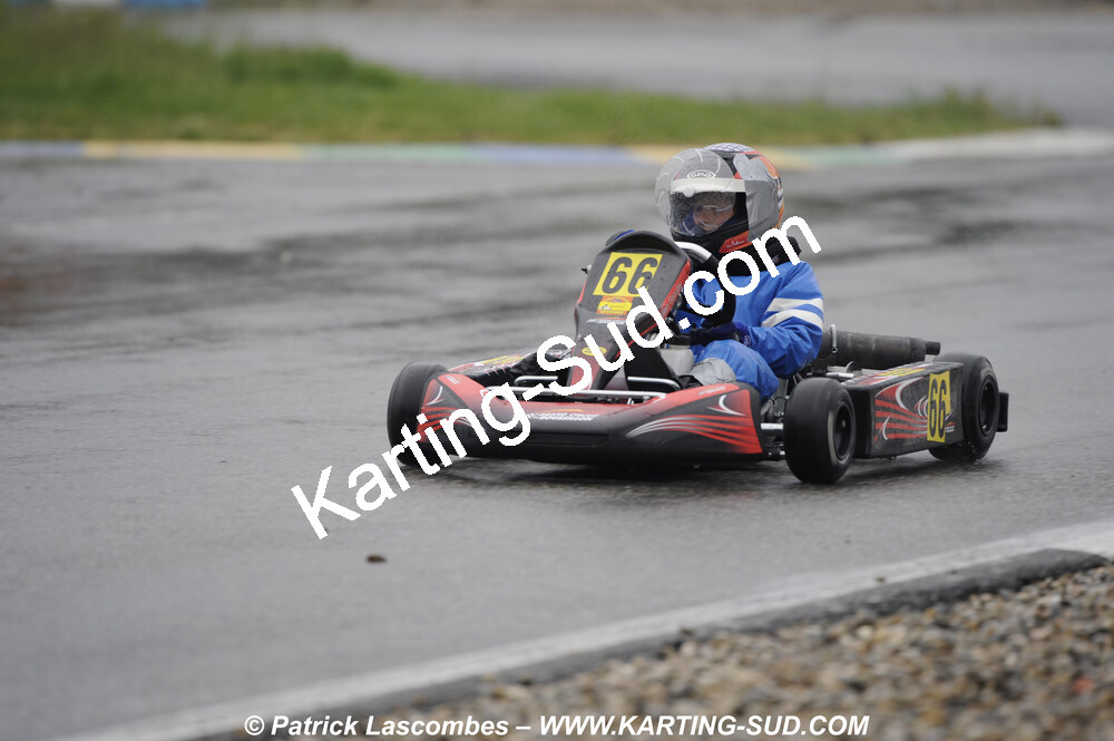 12/04/2009 : 1ère manche du Championnat Sud et 1ère manche du Championnat Régional Languedoc-Roussillon à Lavelanet (photos Patrick Lascombes) 2009 — karting