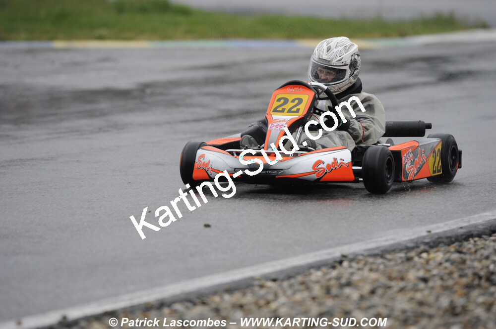12/04/2009 : 1ère manche du Championnat Sud et 1ère manche du Championnat Régional Languedoc-Roussillon à Lavelanet (photos Patrick Lascombes) 2009 — karting