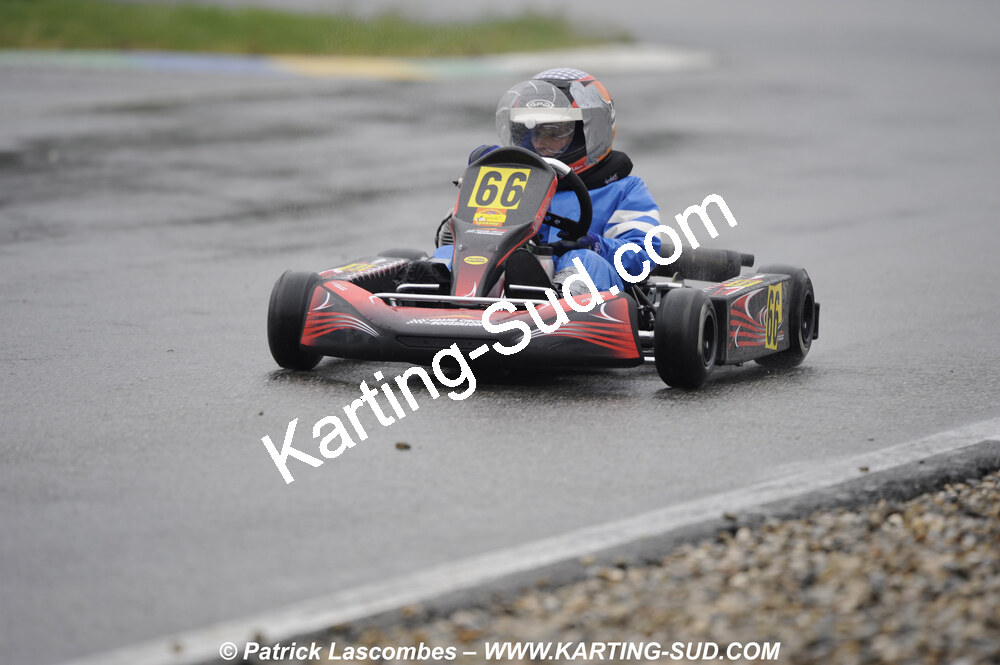 12/04/2009 : 1ère manche du Championnat Sud et 1ère manche du Championnat Régional Languedoc-Roussillon à Lavelanet (photos Patrick Lascombes) 2009 — karting