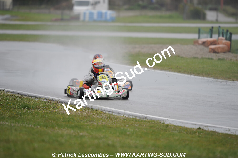 12/04/2009 : 1ère manche du Championnat Sud et 1ère manche du Championnat Régional Languedoc-Roussillon à Lavelanet (photos Patrick Lascombes) 2009 — karting