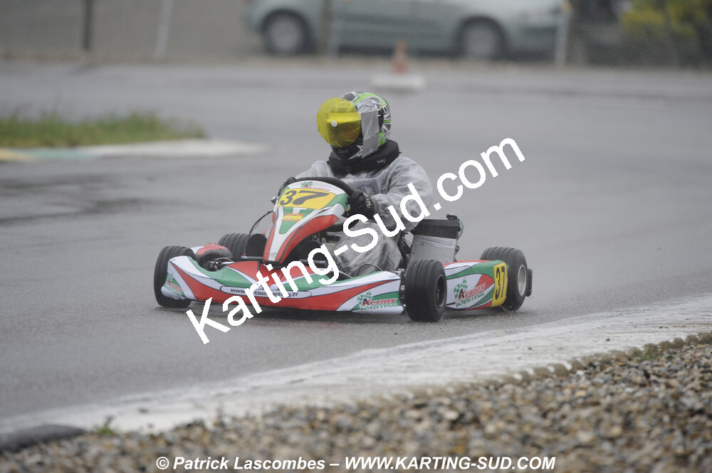 12/04/2009 : 1ère manche du Championnat Sud et 1ère manche du Championnat Régional Languedoc-Roussillon à Lavelanet (photos Patrick Lascombes) 2009 — karting