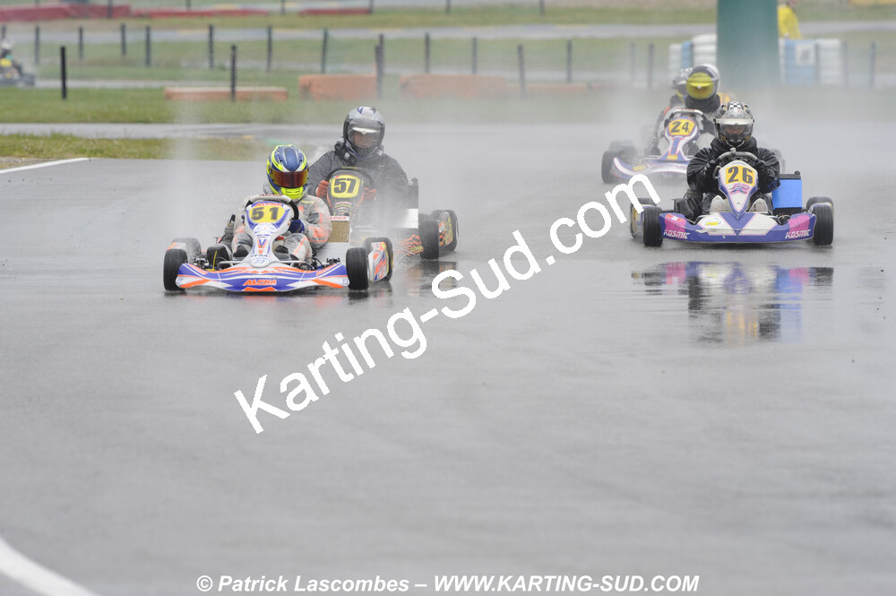 12/04/2009 : 1ère manche du Championnat Sud et 1ère manche du Championnat Régional Languedoc-Roussillon à Lavelanet (photos Patrick Lascombes) 2009 — karting