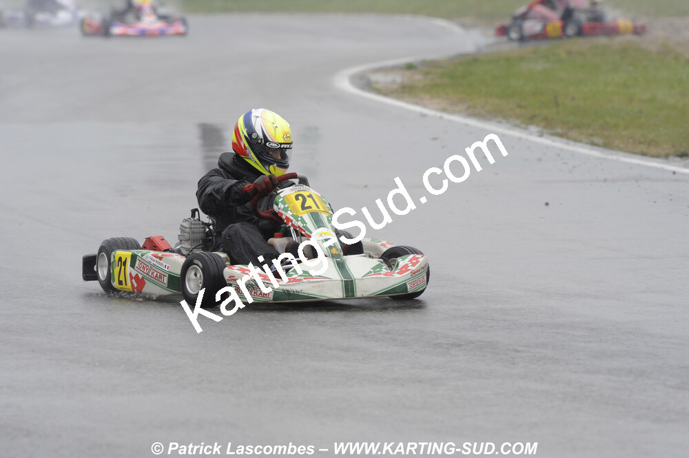 12/04/2009 : 1ère manche du Championnat Sud et 1ère manche du Championnat Régional Languedoc-Roussillon à Lavelanet (photos Patrick Lascombes) 2009 — karting