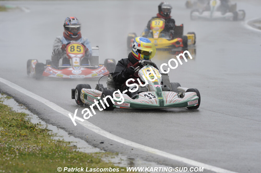 12/04/2009 : 1ère manche du Championnat Sud et 1ère manche du Championnat Régional Languedoc-Roussillon à Lavelanet (photos Patrick Lascombes) 2009 — karting