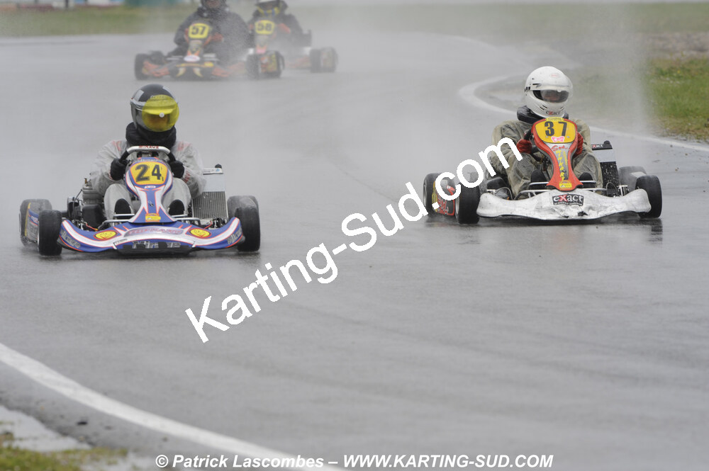 12/04/2009 : 1ère manche du Championnat Sud et 1ère manche du Championnat Régional Languedoc-Roussillon à Lavelanet (photos Patrick Lascombes) 2009 — karting