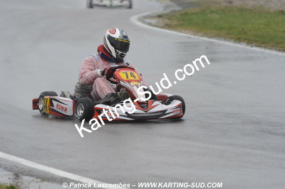 12/04/2009 : 1ère manche du Championnat Sud et 1ère manche du Championnat Régional Languedoc-Roussillon à Lavelanet (photos Patrick Lascombes) 2009 — karting