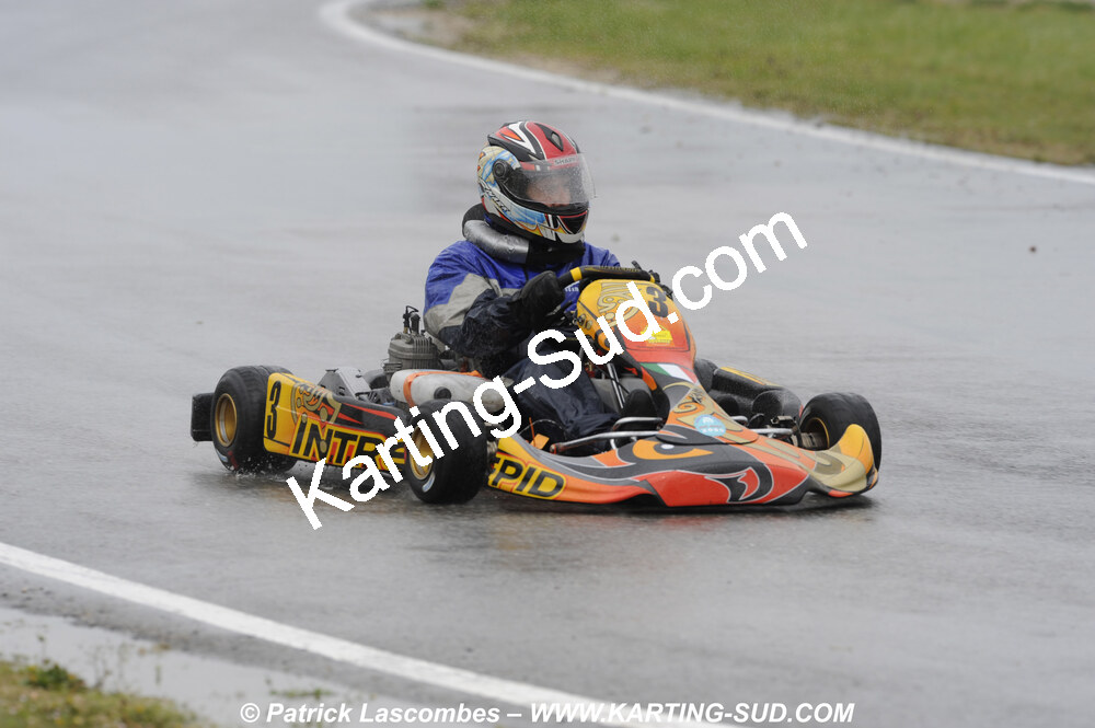 12/04/2009 : 1ère manche du Championnat Sud et 1ère manche du Championnat Régional Languedoc-Roussillon à Lavelanet (photos Patrick Lascombes) 2009 — karting