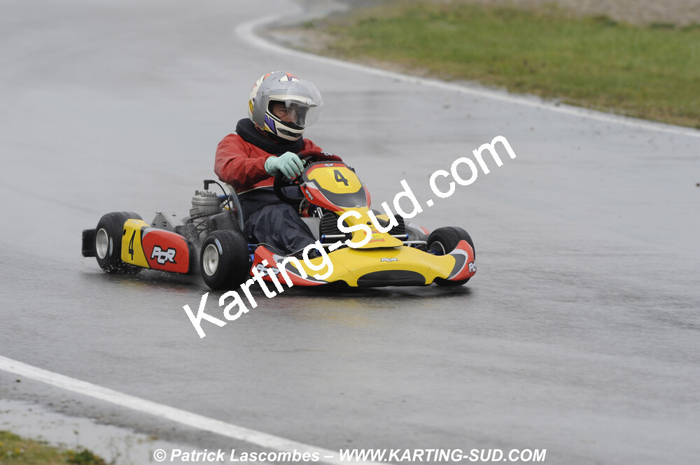 12/04/2009 : 1ère manche du Championnat Sud et 1ère manche du Championnat Régional Languedoc-Roussillon à Lavelanet (photos Patrick Lascombes) 2009 — karting