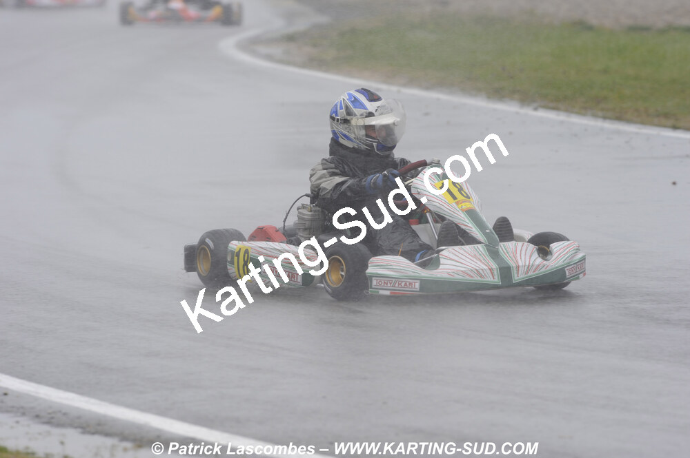 12/04/2009 : 1ère manche du Championnat Sud et 1ère manche du Championnat Régional Languedoc-Roussillon à Lavelanet (photos Patrick Lascombes) 2009 — karting