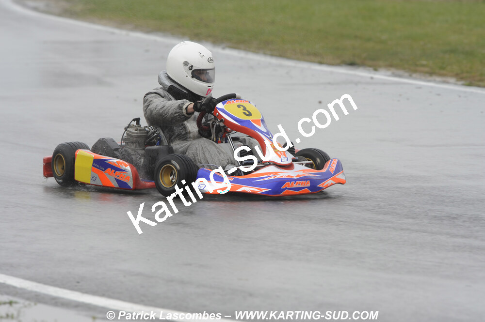 12/04/2009 : 1ère manche du Championnat Sud et 1ère manche du Championnat Régional Languedoc-Roussillon à Lavelanet (photos Patrick Lascombes) 2009 — karting