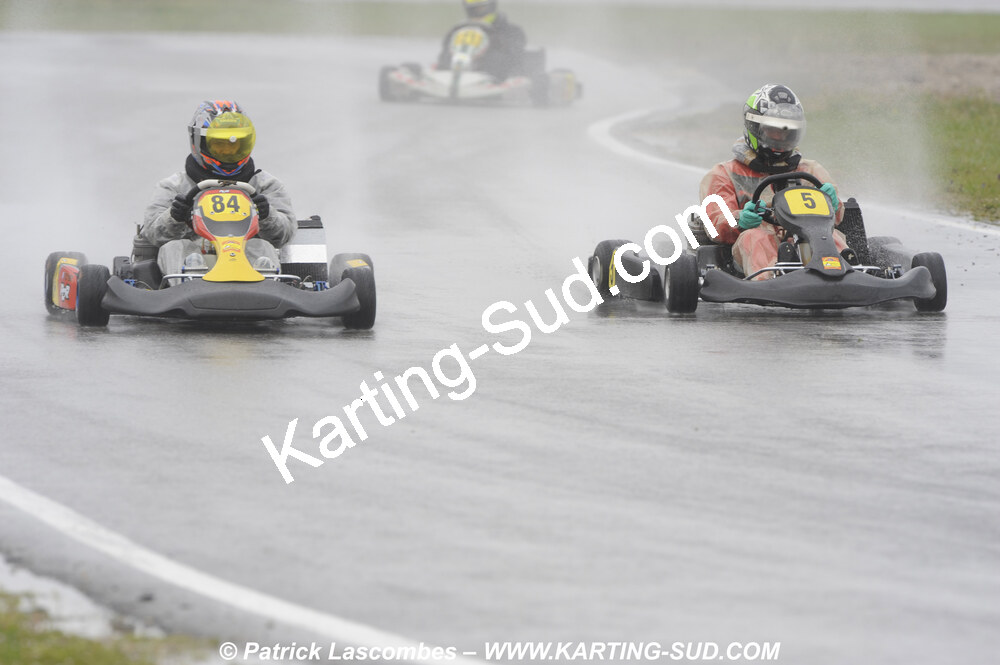 12/04/2009 : 1ère manche du Championnat Sud et 1ère manche du Championnat Régional Languedoc-Roussillon à Lavelanet (photos Patrick Lascombes) 2009 — karting