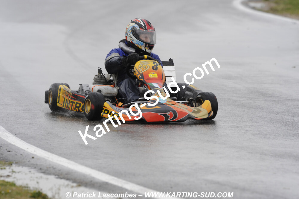 12/04/2009 : 1ère manche du Championnat Sud et 1ère manche du Championnat Régional Languedoc-Roussillon à Lavelanet (photos Patrick Lascombes) 2009 — karting